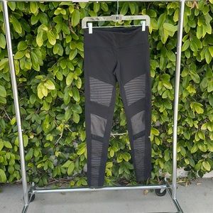 Brand new Alo Moto legging